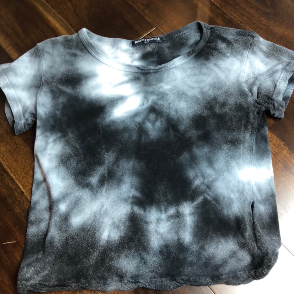 Brandy Melville Gray Tye Dye Cropped Tee